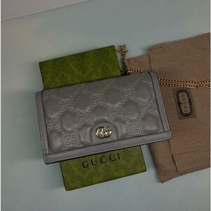 Gucci chain walllet